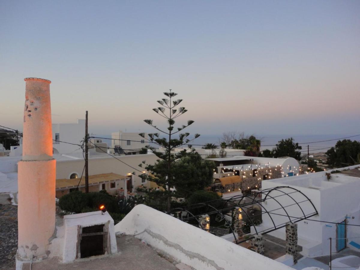 Triena Apartments Fira  Exterior photo